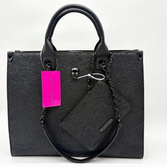 Betsey Johnson "skulltatstic"  black skull 2 PC large tote with wristlet XOKIARA - Picture 1 of 16